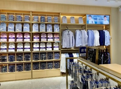 罗蒙新零售山东济宁金乡旗舰店盛大开业，打造鞋帽零售新体验